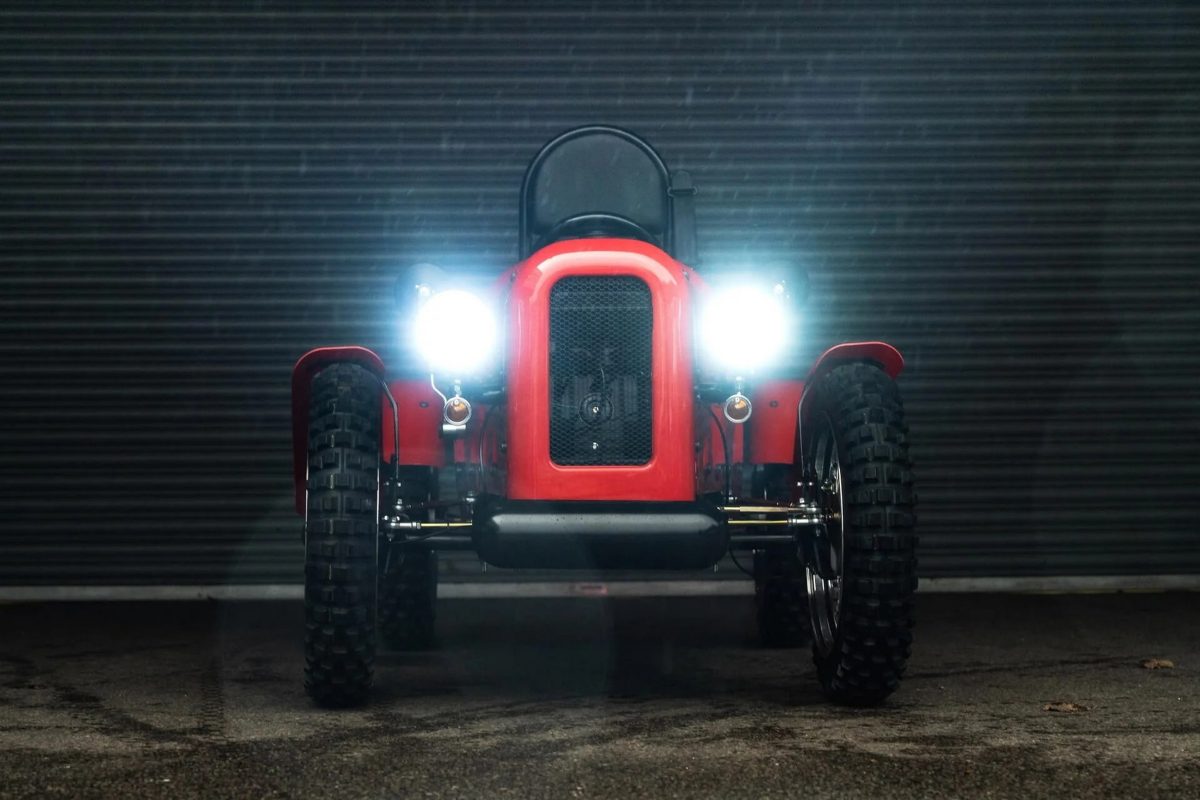 Chelsea Rivet: представлено крихітний одномісний позашляховик з мотором 125 кубів - фото 8