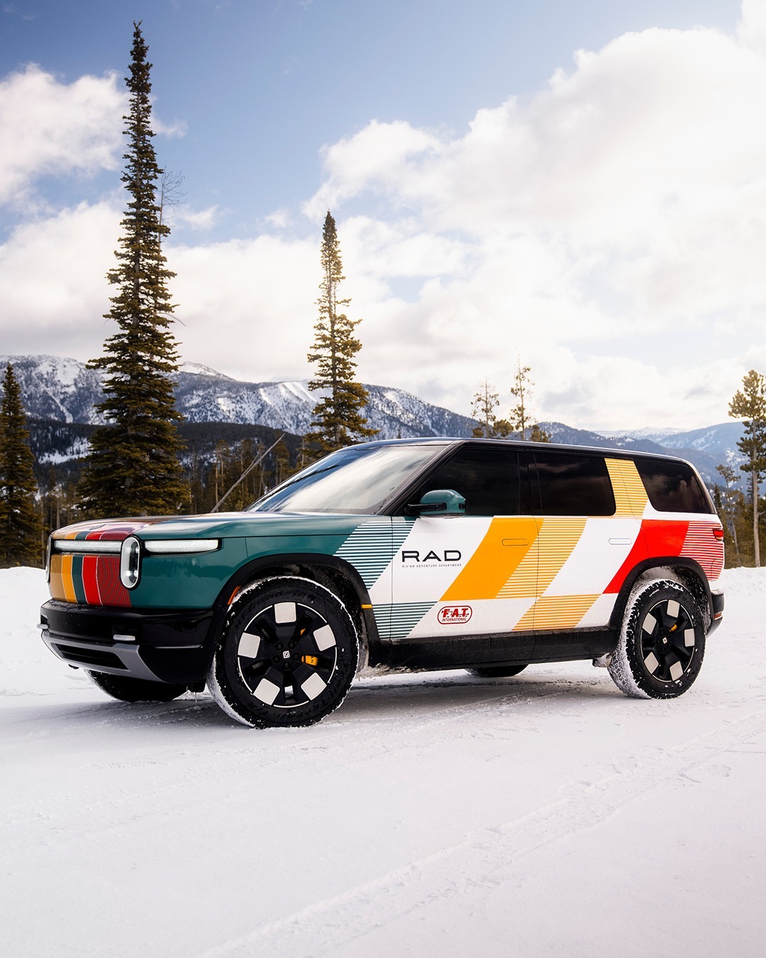 Rivian представила секретний підрозділ RAD: чи стане він аналогом AMG для електрокарів? - фото 4