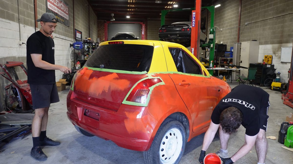 Ентузіаст перетворив старий Suzuki Swift на «дитячу машинку» для дорослих з вогнеметом - фото 6