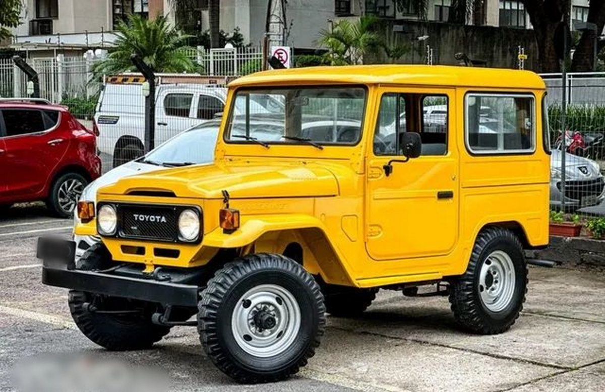Унікальна «капсула часу»: продається Toyota Land Cruiser 1989 року з пробігом 34 тис. км та двигуном Mercedes - фото 1