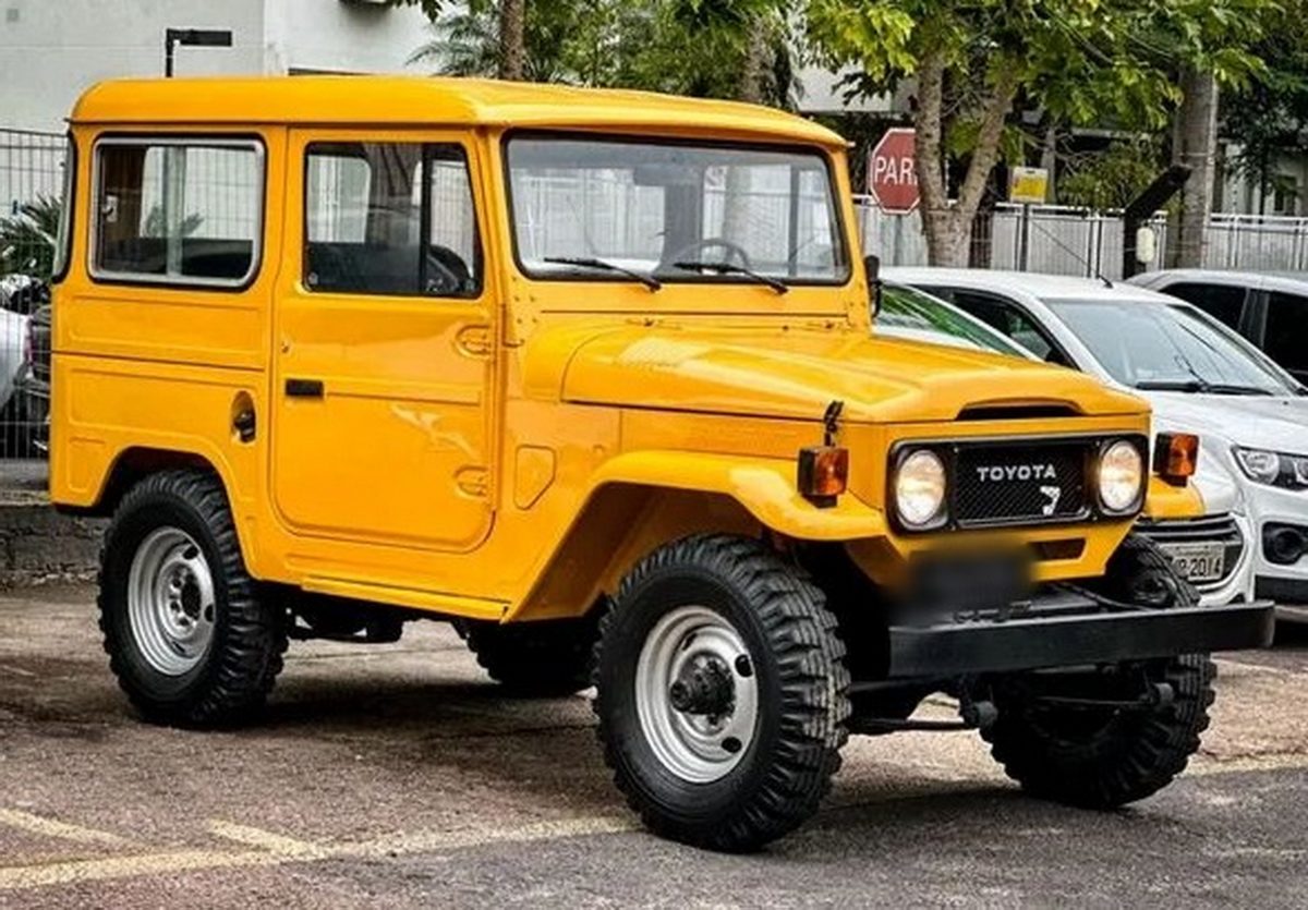 Унікальна «капсула часу»: продається Toyota Land Cruiser 1989 року з пробігом 34 тис. км та двигуном Mercedes - фото 3