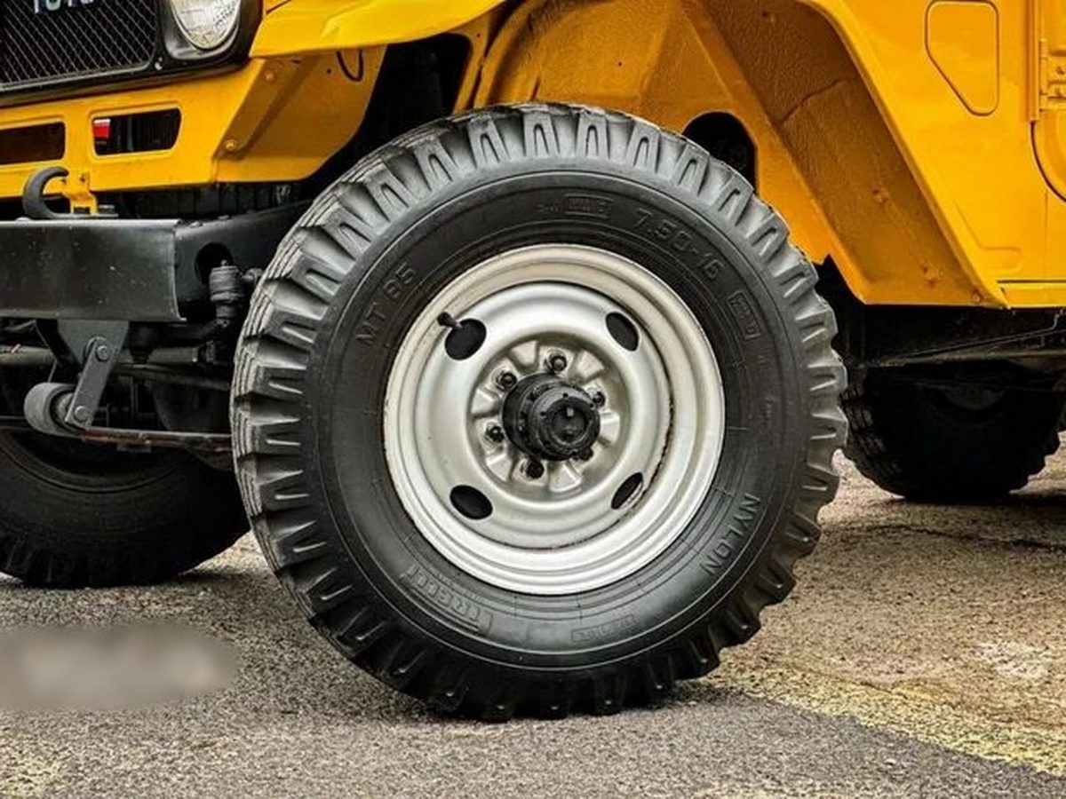 Унікальна «капсула часу»: продається Toyota Land Cruiser 1989 року з пробігом 34 тис. км та двигуном Mercedes - фото 6