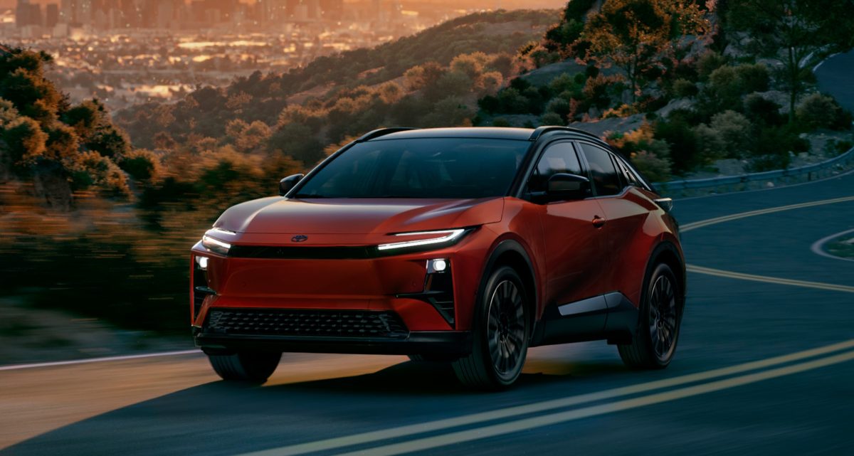 Toyota розкрила ціни на електричний кросовер C-HR 2026 року: потужність та комплектації - фото 8