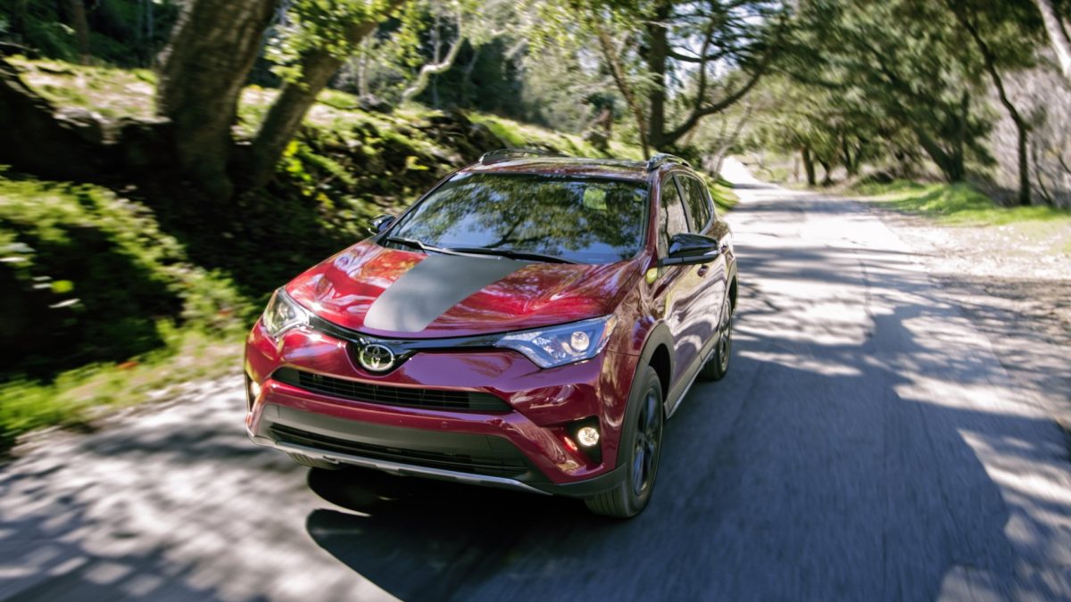 Власника Toyota RAV4 Hybrid шокував рахунок на $6600 за ремонт «airbox»: у чому причина? - фото 3