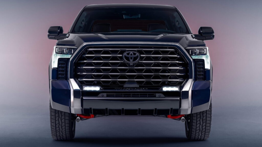 Toyota відкликає майже 20 тисяч автомобілів через двері, що можуть відчинитися на ходу - фото 3