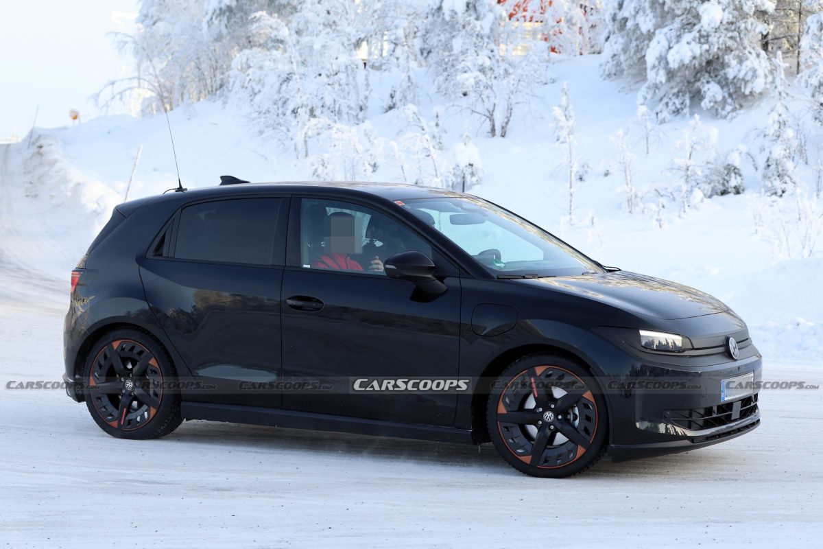 Volkswagen розкриває карти: новий електричний ID. Polo помітили майже без камуфляжу - фото 6