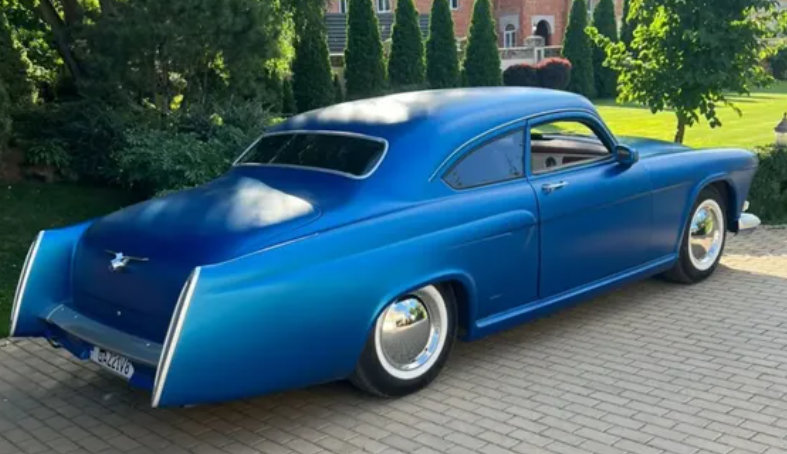 Легендарна "Волга" з V8: скільки коштує унікальне купе