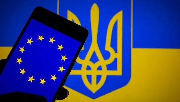 В’їзд до ЄС стане платним для всіх українців: скільки доведеться платити