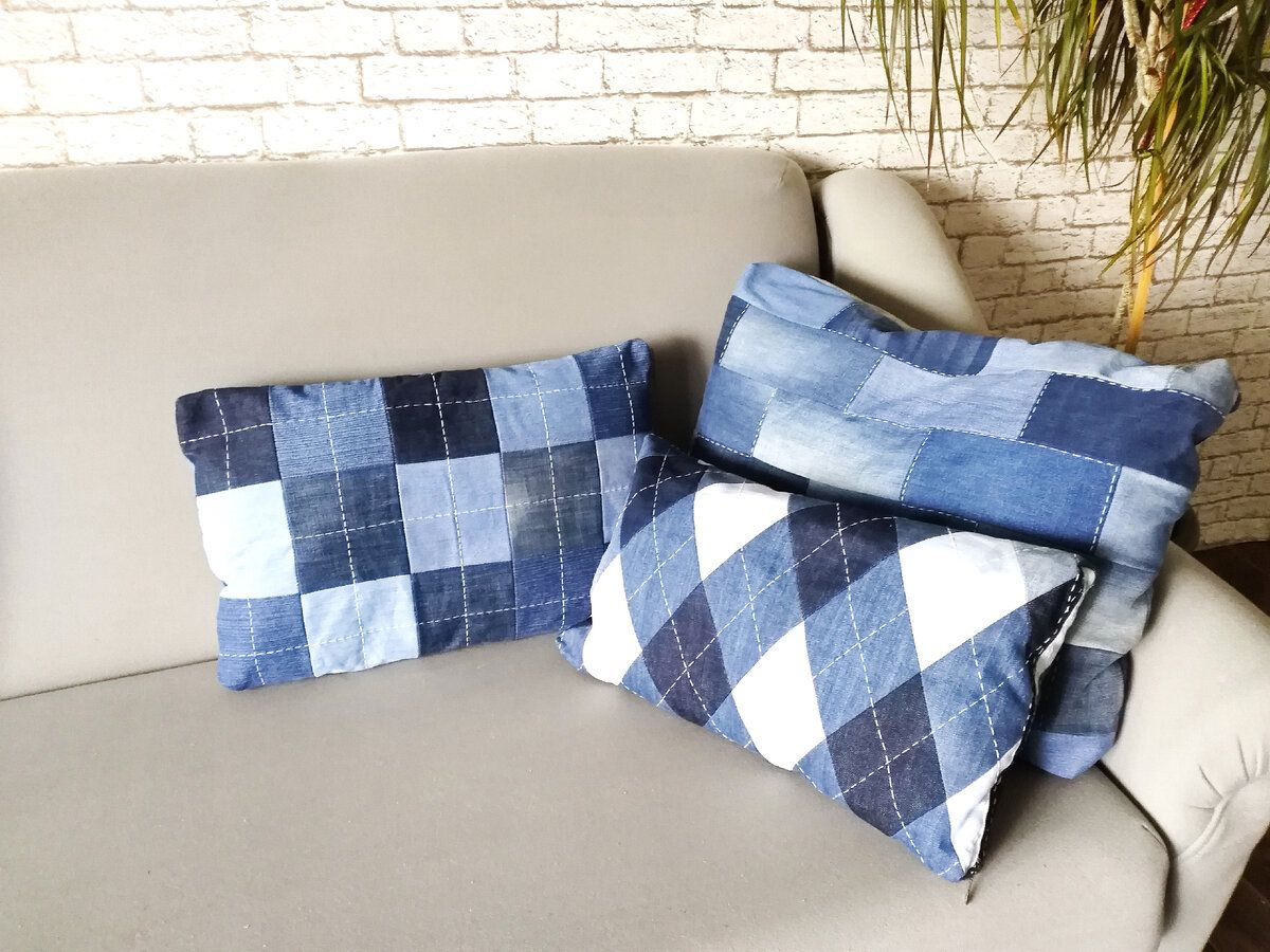 Експерти розповіли, як очистити подушки від пилу та бруду за допомогою простого лайфхаку