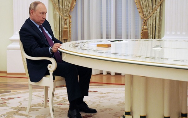 Кремль скасував карантин для зустрічей із Путіним - ЗМІ