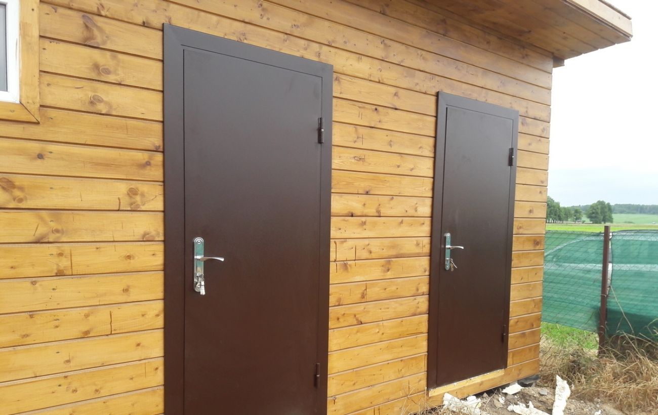 Як позбутись від протягів через вхідні двері