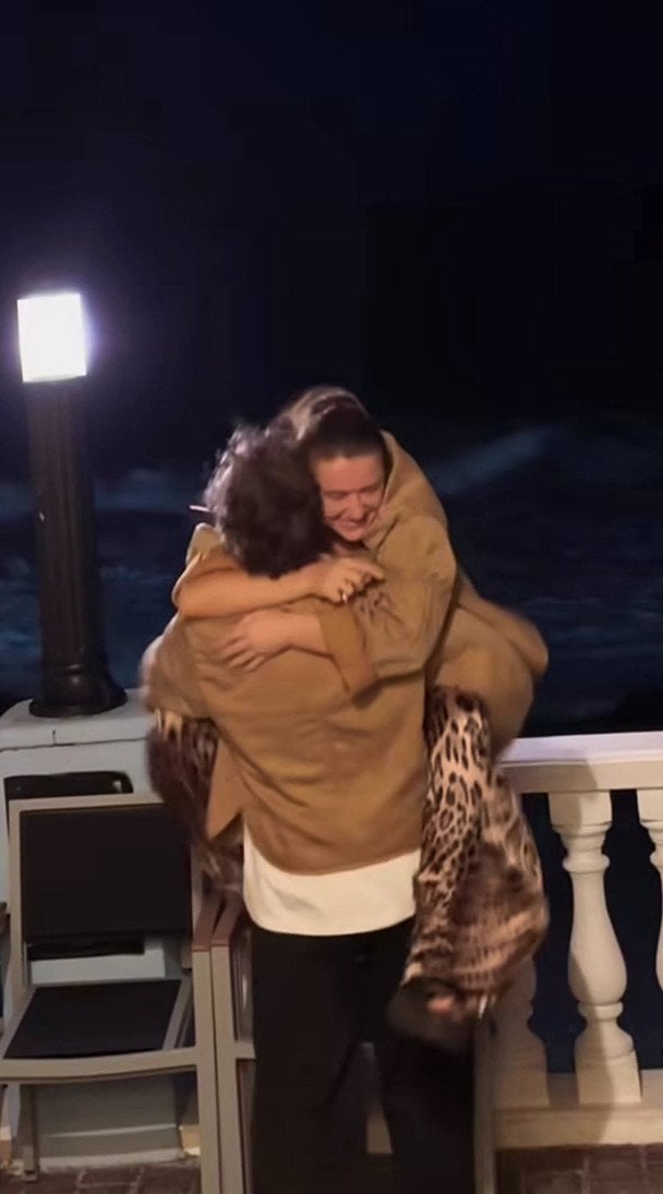 Закохана і щаслива Наталія Могилевська в обіймах свого чоловіка / © instagram.com/nataliya_mogilevskaya