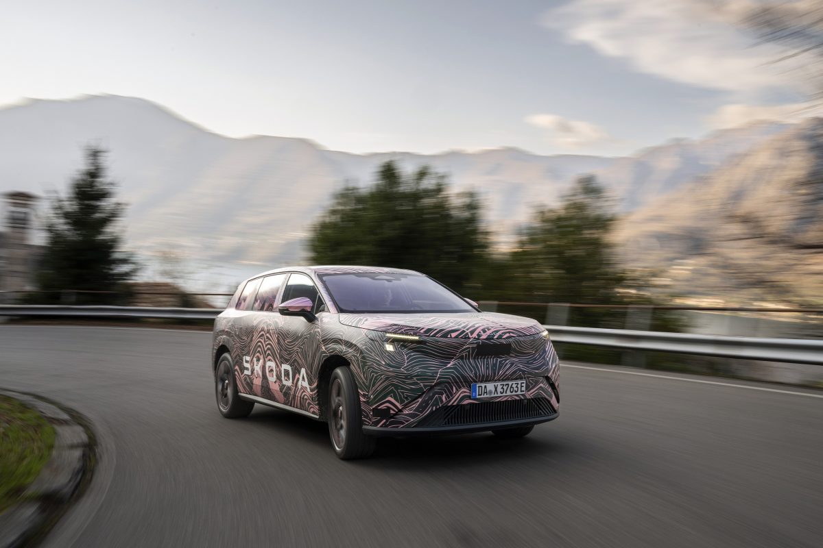 Skoda розкриває деталі флагманського електрокросовера Peaq: три ряди сидінь та понад 600 км запасу ходу - фото 5