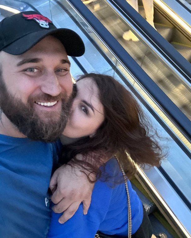 Руслан Ханумак із коханою / © instagram.com/hanumak