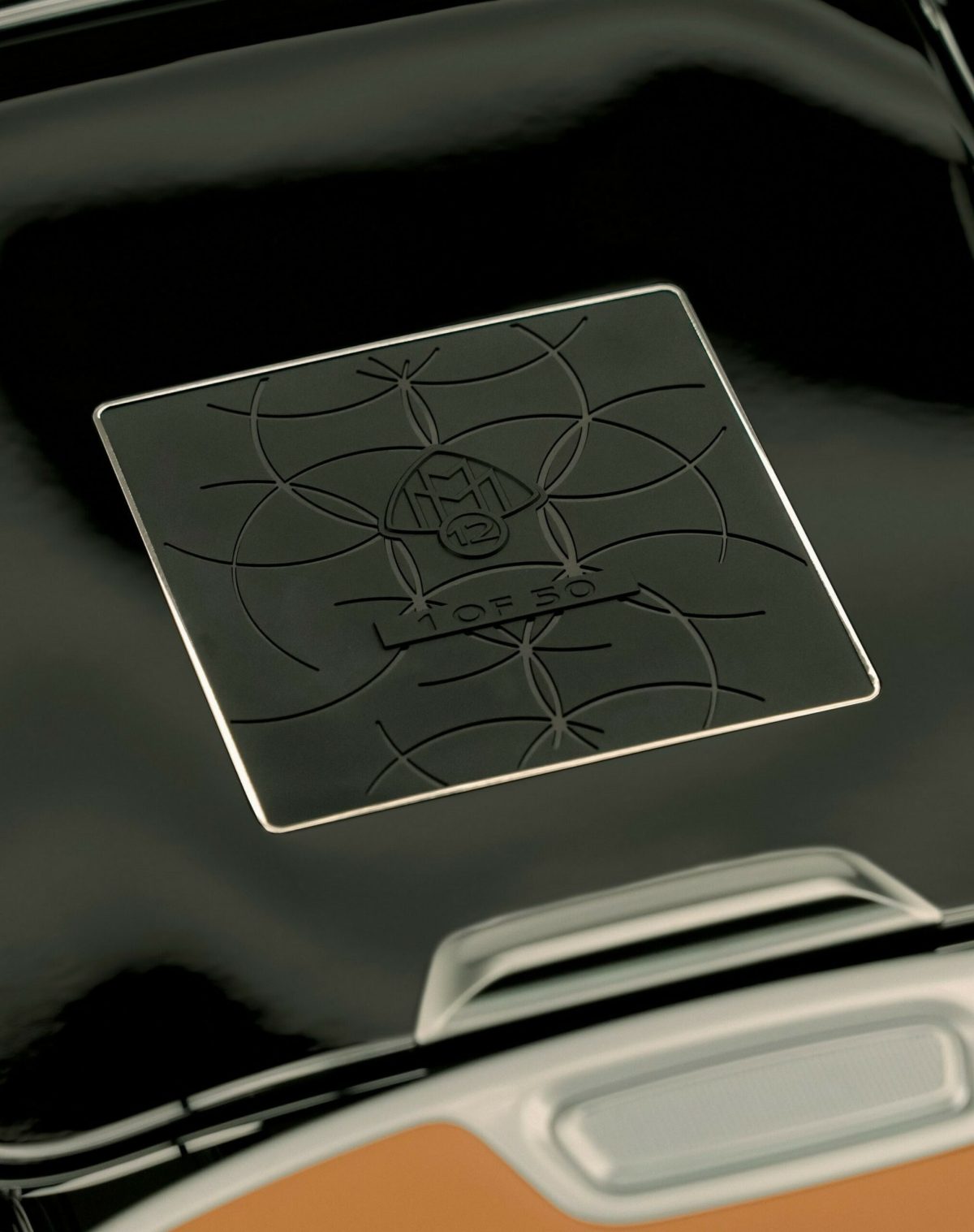 Mercedes-Benz представив надзвичайно рідкісний Maybach S680 V12 Edition: всього 50 авто на весь світ - фото 5