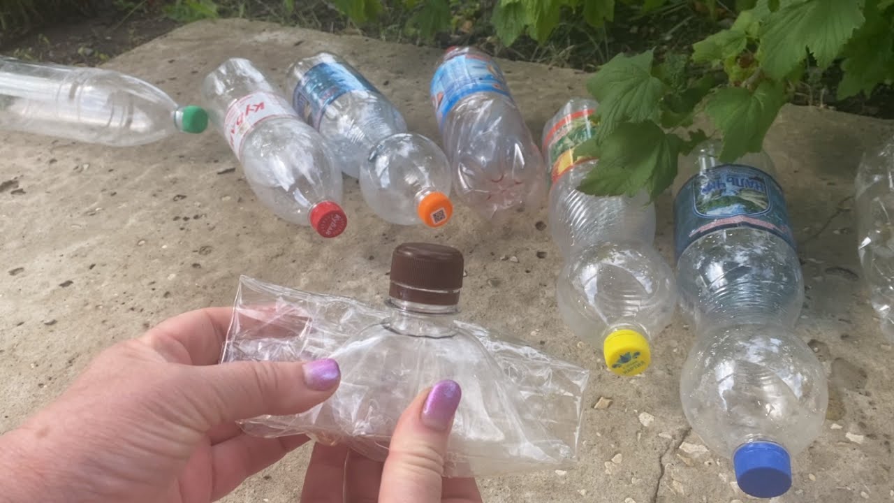 Господині розповіли, що можна зробити із пластикових пляшок для дому та дачі