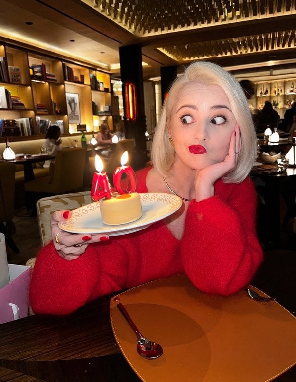 Міка Ньютон / © instagram.com/mikanewton