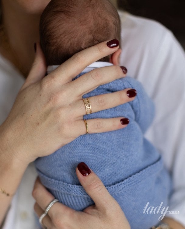 Челсі Деві із сином Фінном / © instagram.com/chelsydavy