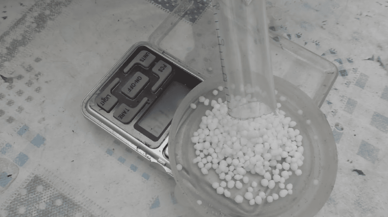 Садівники розповіли, як точно відміряти добрива без вагів