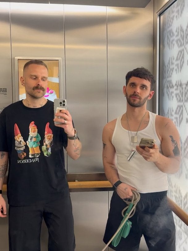 Володимир Завадюк із бойфрендом / © instagram.com/zavaduk