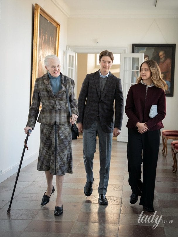 Королева Маргрете II, принц Вінсент і принцеса Жозефіна / © Данська королівська родина/Instagram