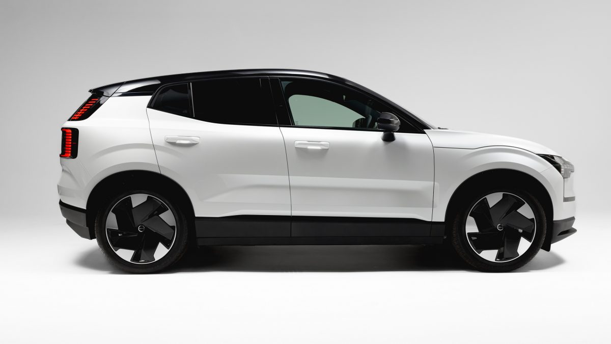 Volvo EX30 Cargo: як найменший кросовер бренду став надшвидким комерційним фургоном - фото 2