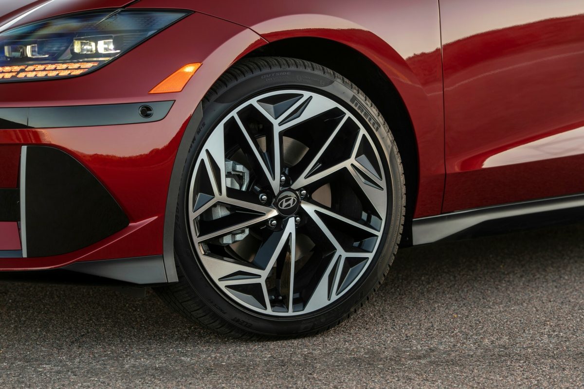 Hyundai припиняє продаж стандартного електромобіля Ioniq 6 у США: залишиться лише спорткар - фото 8