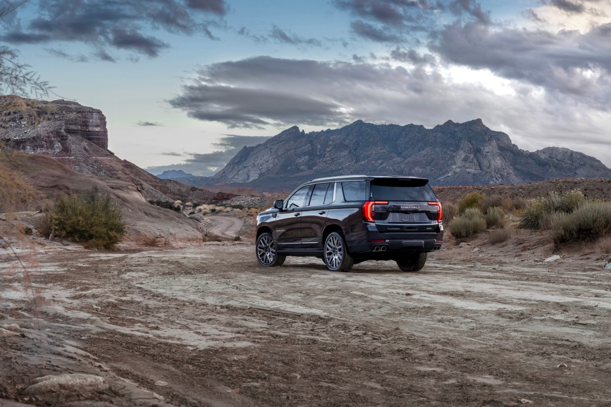 Доступніший конкурент Escalade-V: GMC Yukon 2027 отримає надпотужний компресорний V8 - фото 3