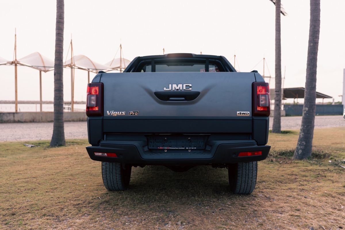 Секретна зброя за скромні гроші: огляд китайського пікапа JMC Vigus Pro з агрегатами Ford та ZF - фото 3