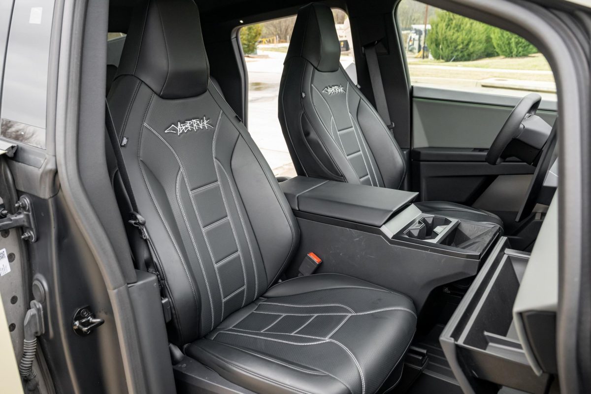 Найрідкісніший Tesla Cybertruck стрімко втрачає в ціні: чому версія RWD розчарувала ринок - фото 7