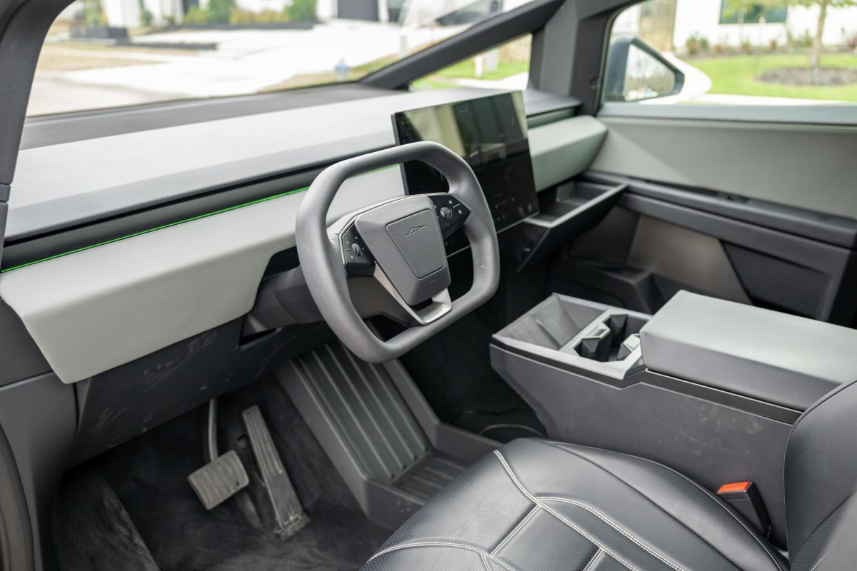 Найрідкісніший Tesla Cybertruck стрімко втрачає в ціні: чому версія RWD розчарувала ринок - фото 2