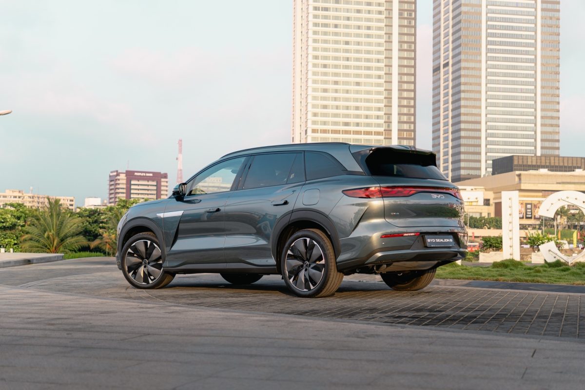 Огляд BYD Sealion 8: Гібридний 7-місний SUV, який змусить нервувати європейців та Tesla - фото 3