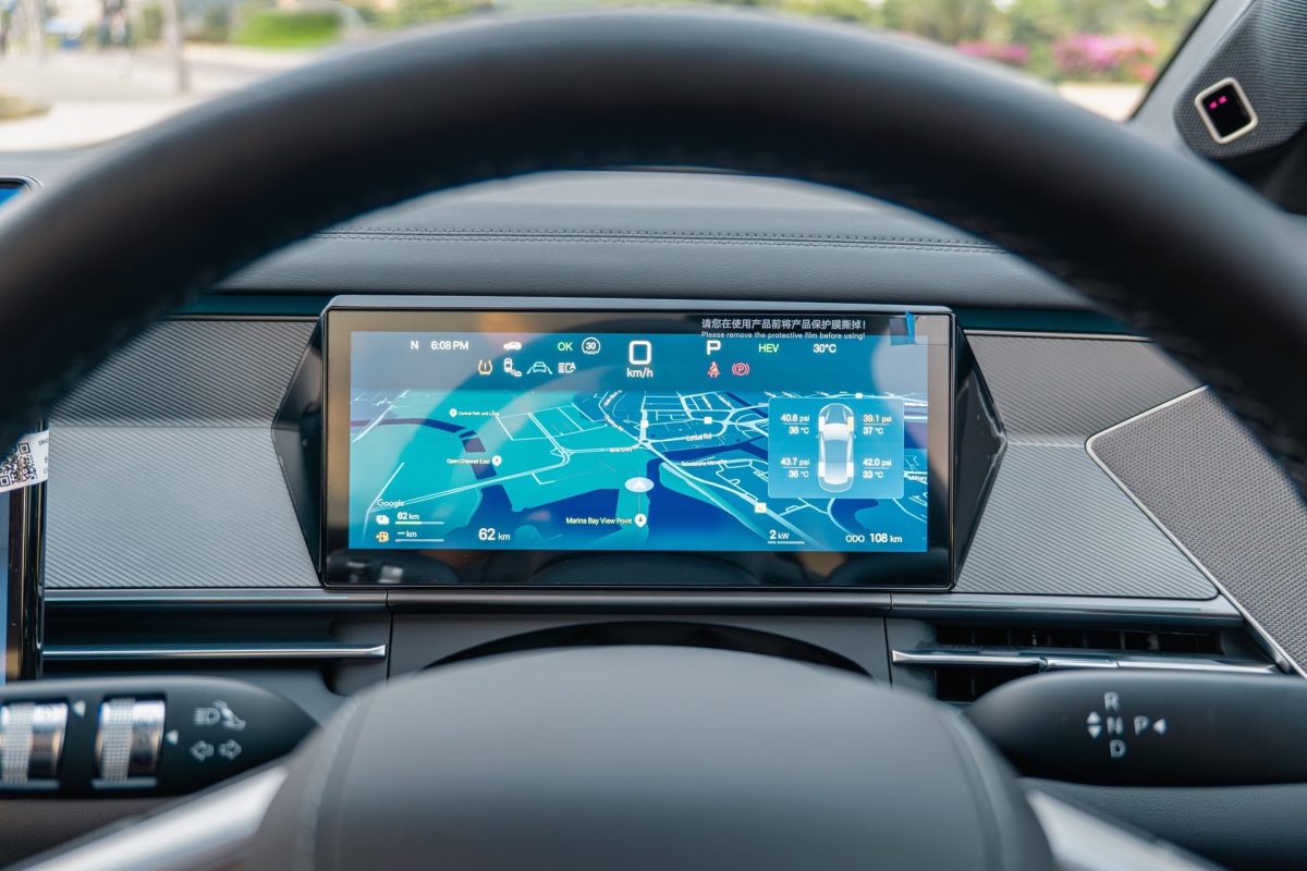 Огляд BYD Sealion 8: Гібридний 7-місний SUV, який змусить нервувати європейців та Tesla - фото 2