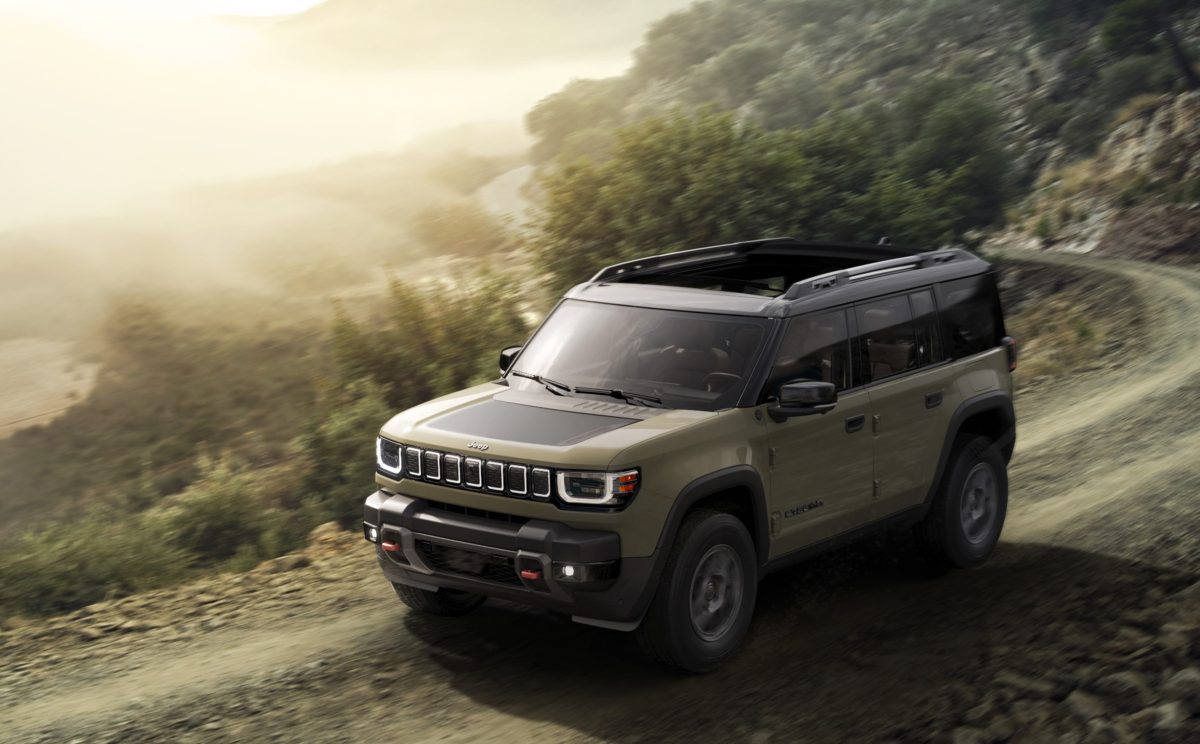Rivian R2 проти Jeep Recon: битва нових електричних позашляховиків на ринку - фото 8