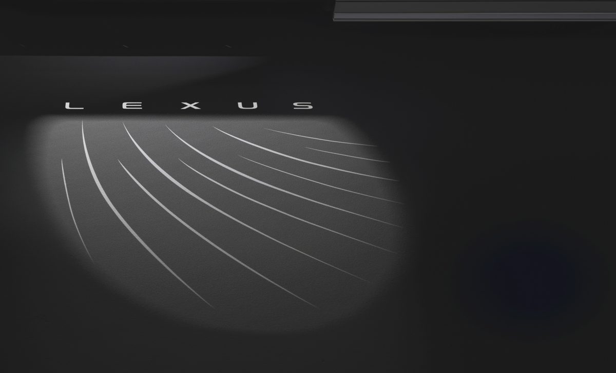 Lexus постійно вдосконалює свій флагманський мінівен: що нового в LM 2026 року - фото 1