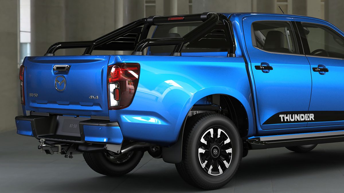 Оновлена Mazda BT-50 2026 року: повернення флагмана Thunder та нова стильна версія Boss - фото 6