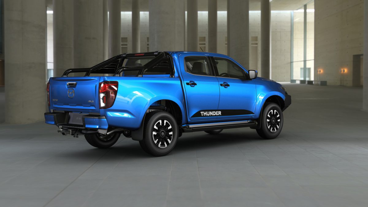 Оновлена Mazda BT-50 2026 року: повернення флагмана Thunder та нова стильна версія Boss - фото 5