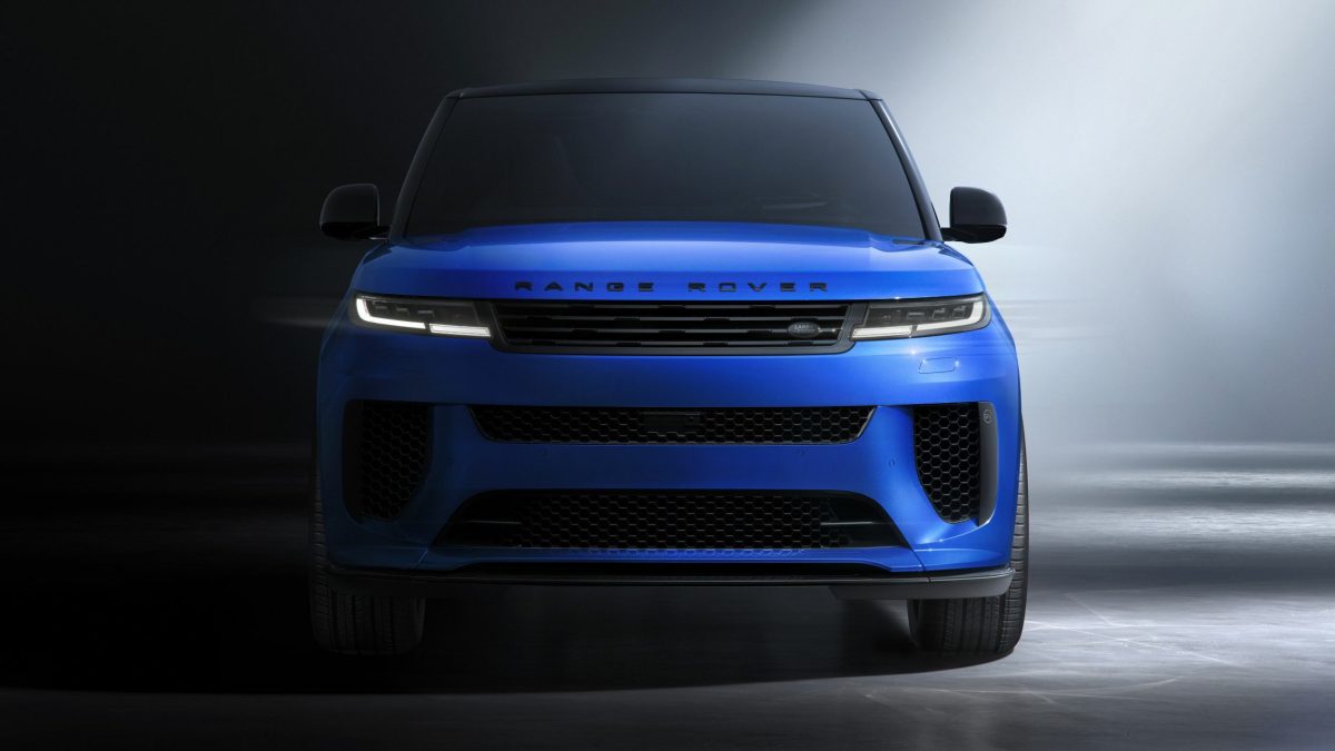 Представлено лімітований Range Rover Sport SV Ultimate Edition: повернення легендарного кольору та божевільна потужність - фото 2
