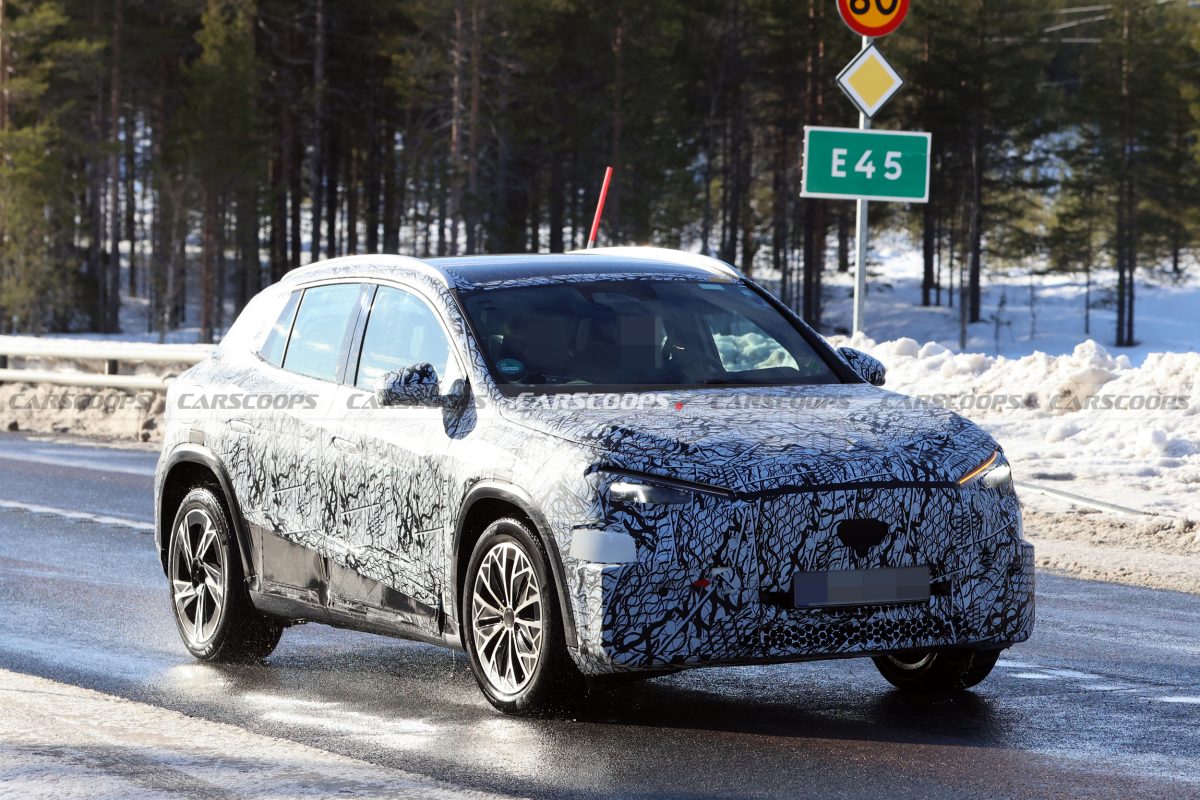 Нове покоління Mercedes-Benz GLA: шпигунські фото та деталі майбутнього електрокросовера - фото 7