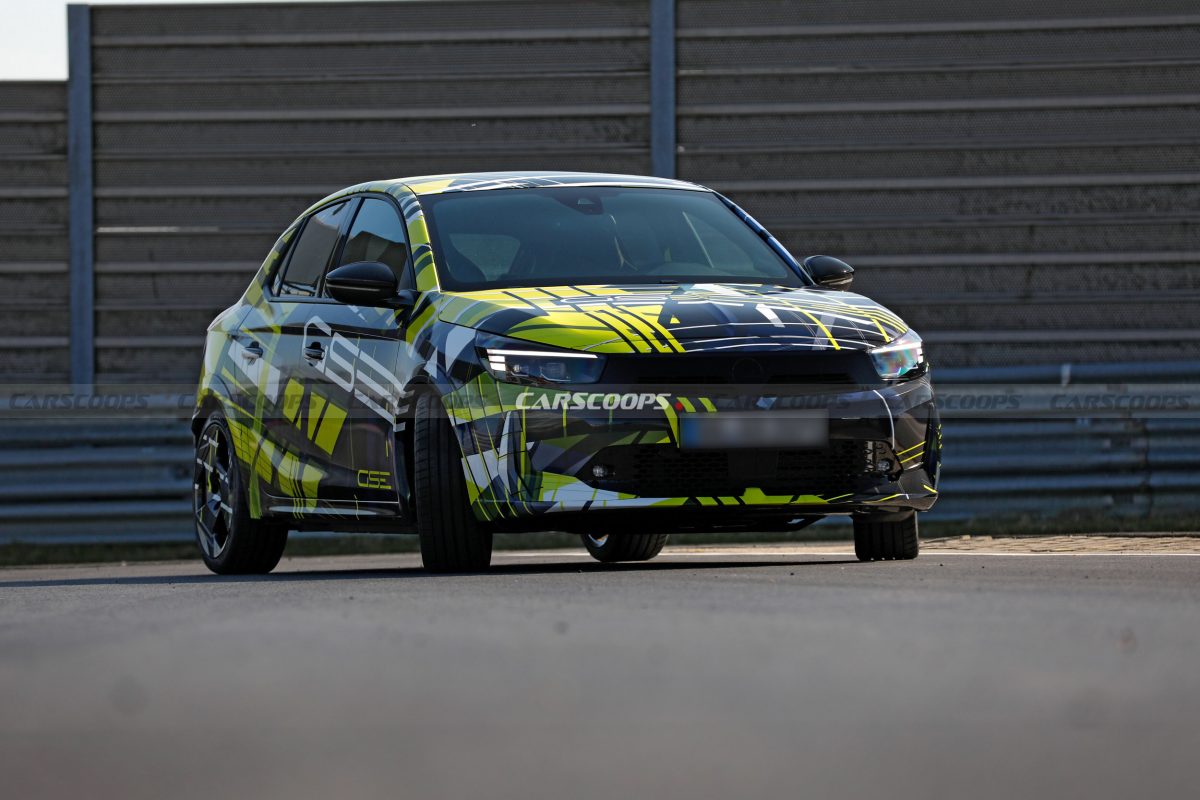 Найпотужніший в історії: Opel вивів на тести новий електричний хот-хетч Corsa GSE - фото 8