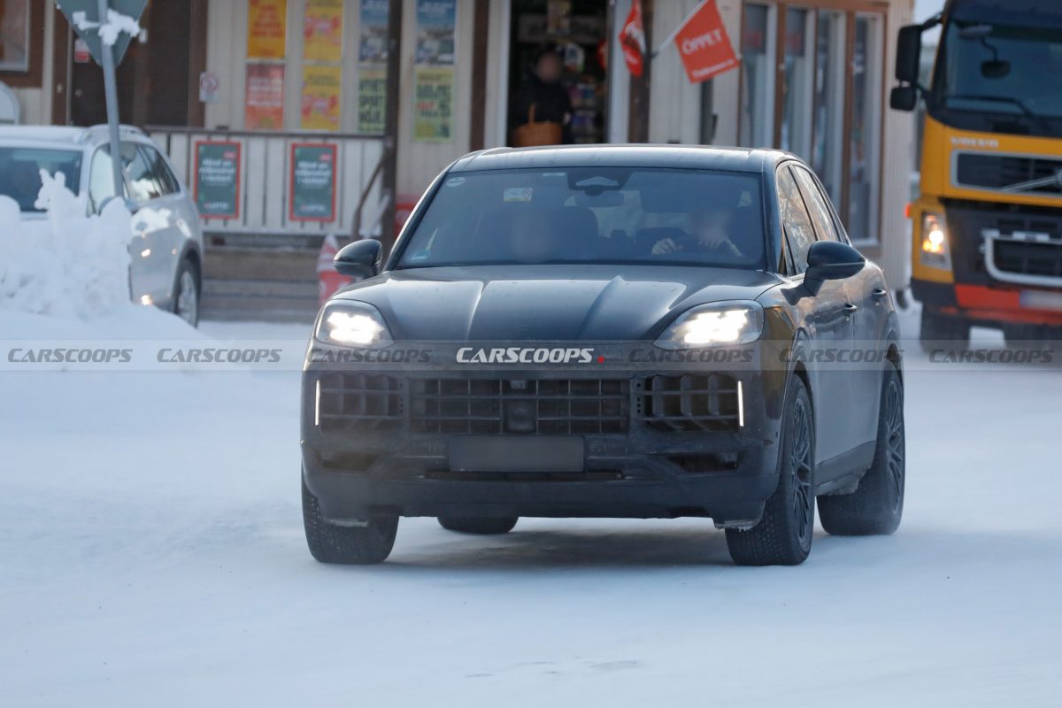 Оновлений Porsche Cayenne з ДВЗ помітили на зимових тестах: що готує німецький бренд - фото 2