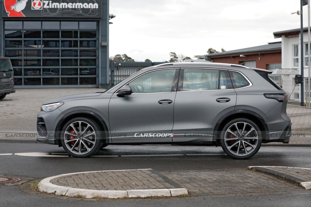 Секрети розкрито: як виглядатиме новий заряджений кросовер Volkswagen Tiguan R - фото 8