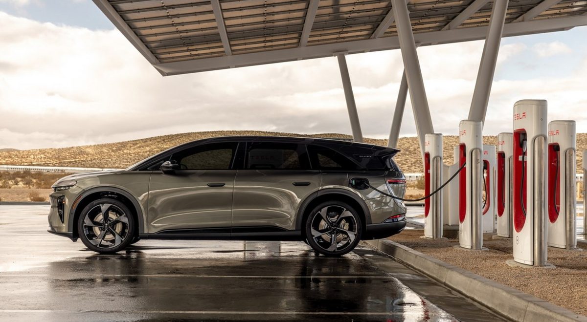 Довгоочікуване оновлення: розкішний кросовер Lucid Gravity нарешті отримав Apple CarPlay та Android Auto - фото 2