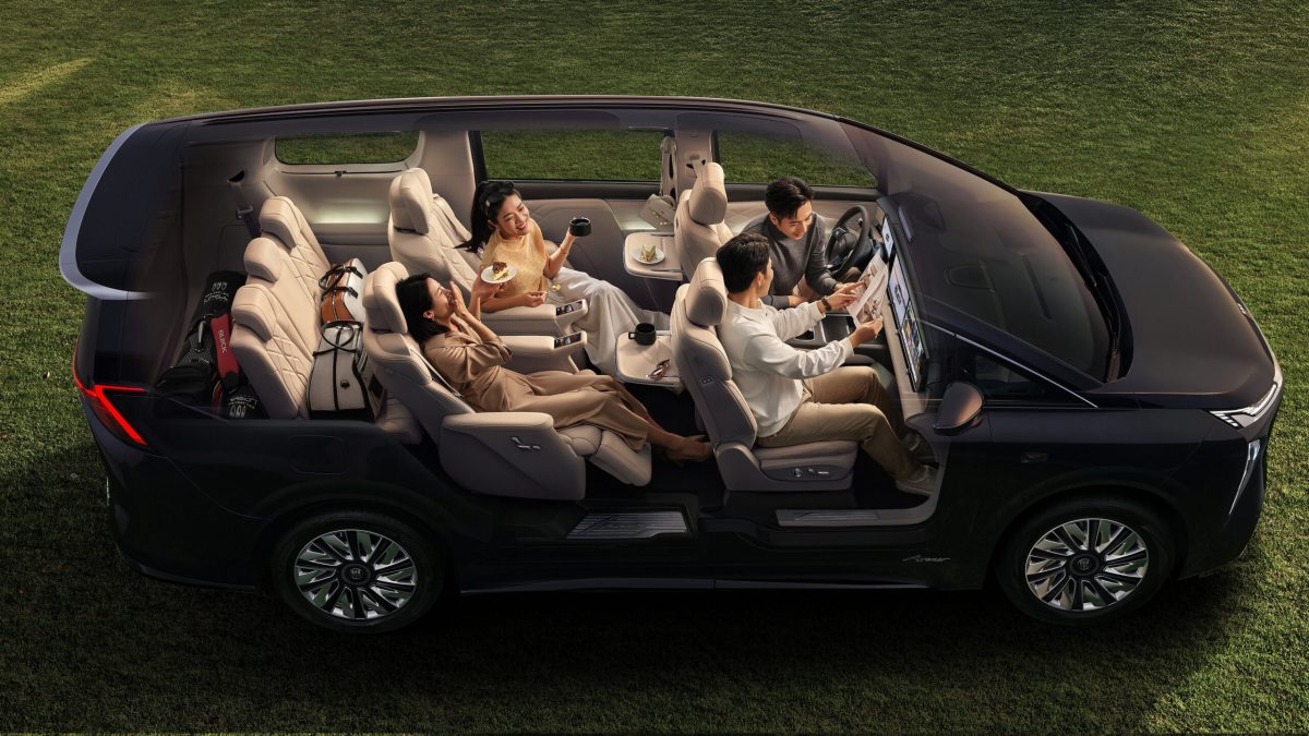 Buick показав розкішний електричний мінівен Encasa EV потужністю 646 к.с. - фото 3