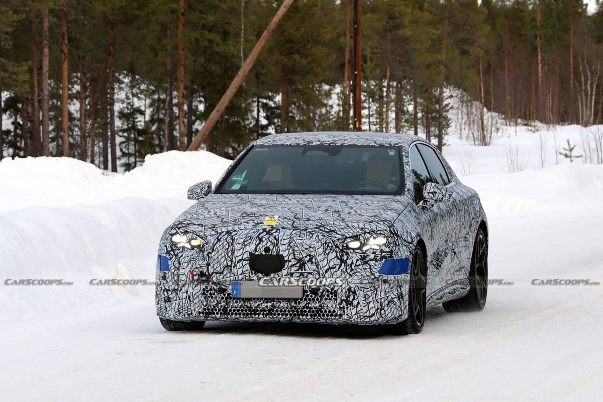 Електричний Mercedes-Benz C-Class AMG виїхав на тести: дизайн фастбека та 800 кінських сил - фото 3