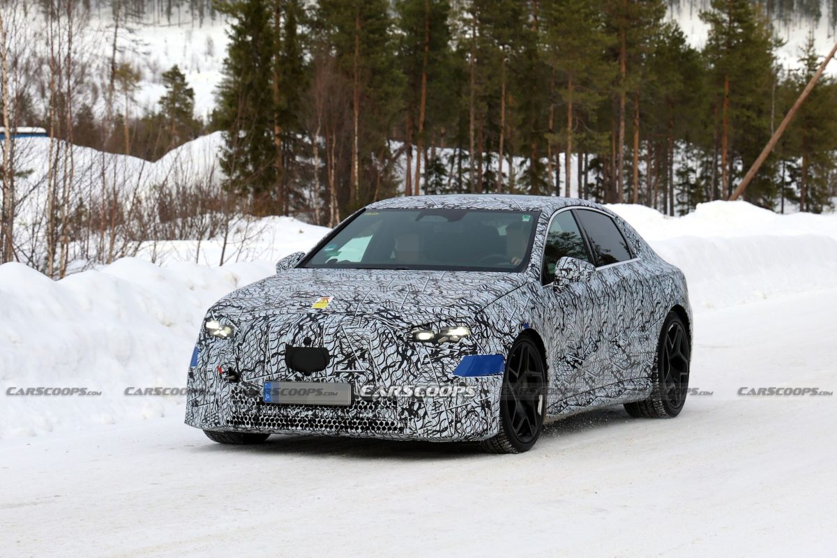 Електричний Mercedes-Benz C-Class AMG виїхав на тести: дизайн фастбека та 800 кінських сил - фото 4