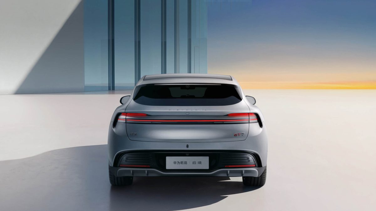 Huawei та GAC готують «вбивцю» Porsche Taycan: яким буде новий універсал Aistaland GT7 - фото 4