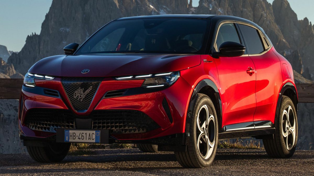 Alfa Romeo Junior дістався Північної Америки: чому найменший кросовер бренду оминув США - фото 7