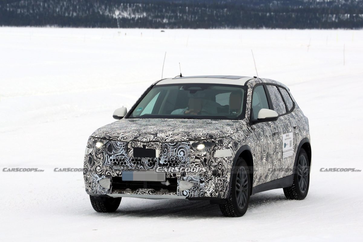 Рестайлінг BMW X1: кросовер отримав футуристичний дизайн у стилі Neue Klasse - фото 2