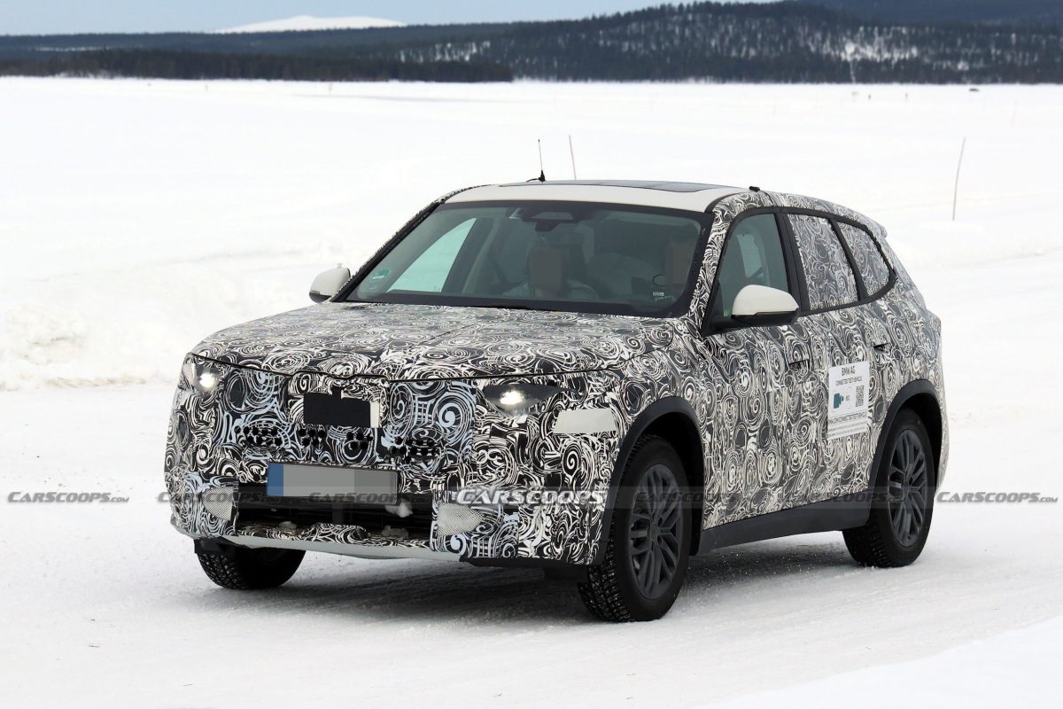 Рестайлінг BMW X1: кросовер отримав футуристичний дизайн у стилі Neue Klasse - фото 3